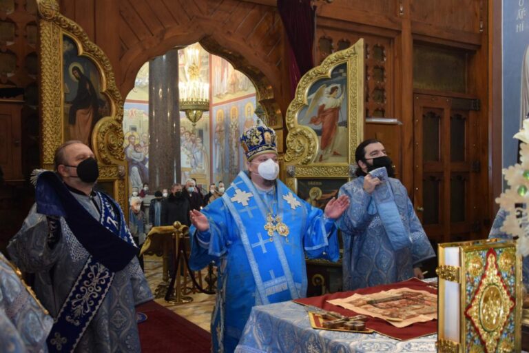 Архиерейское Богослужение в праздник Сретения Господня