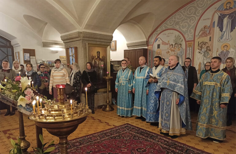 День памяти Казанской иконы Божией Матери