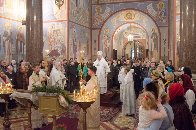 Божественная Литургия в Неделю 31-ю по Пятидесятнице