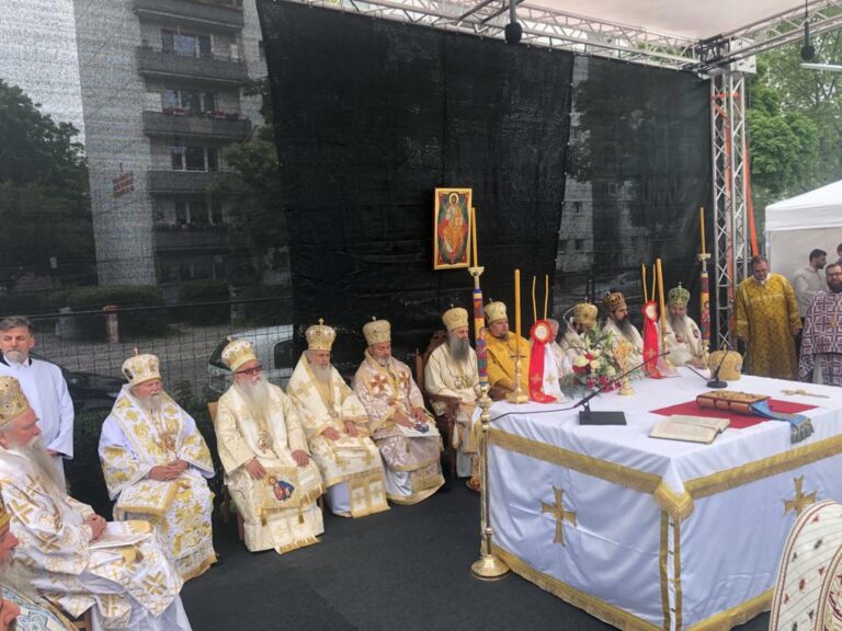 Епископ Венский и Австрийский Алексий сослужил Предстоятелю Сербской Церкви в Вене