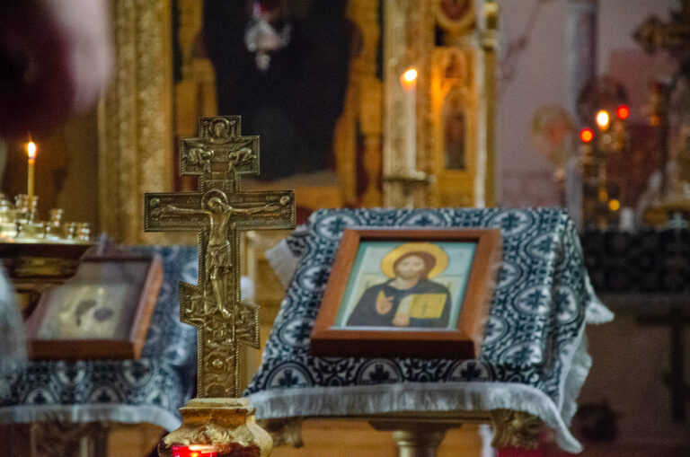 Епископ Алексий совершил заупокойную литию о жертвах теракта в Красногорске