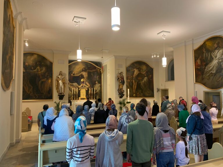 Паломничество к Святыне Креста Господня в монастыре Святого Креста в Венском Лесу