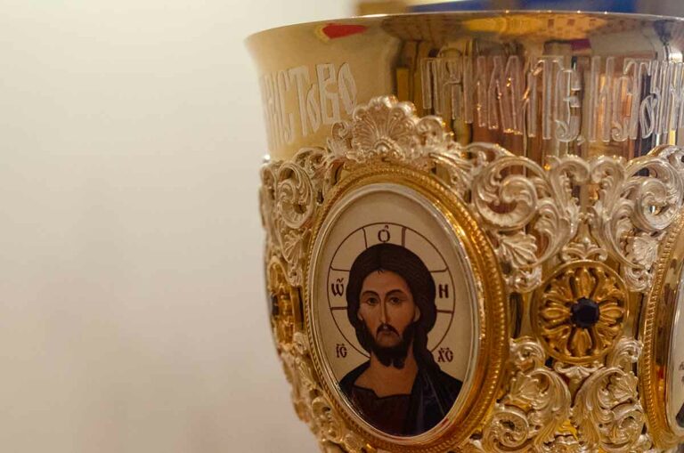 В день Усекновения честной главы Крестителя Господня Иоанна епископ Алексий совершил Божественную Литургию и панихиду по приснопамятному протодиакону Виктору Шиловскому