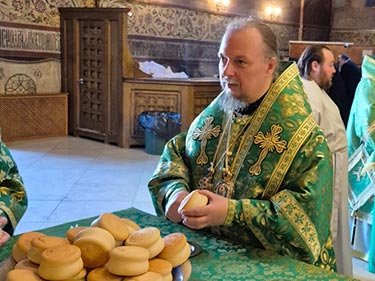 В день памяти преподобного Сергия Радонежского епископ Венский и Австрийский Алексий сослужил Святейшему Патриарху Кириллу за Литургией в Троице-Сергиевой лавре