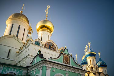 Епископ Алексий сослужил Святейшему Патриарху Кириллу в канун дня памяти преподобного Сергия Радонежского в Троице-Сергиевой лавре